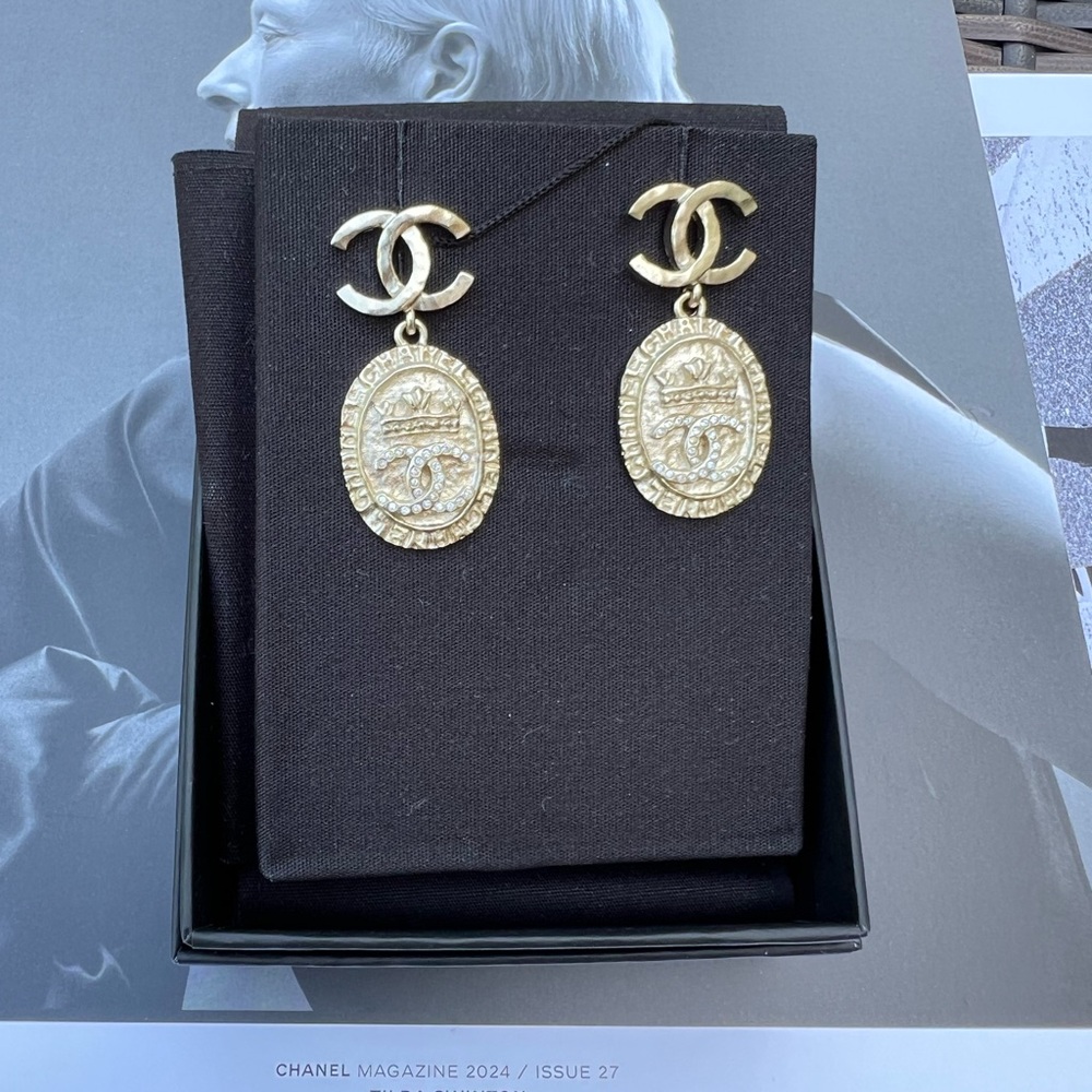 Crystal CC Medallion Drop Earrings Gold AB6669B06123